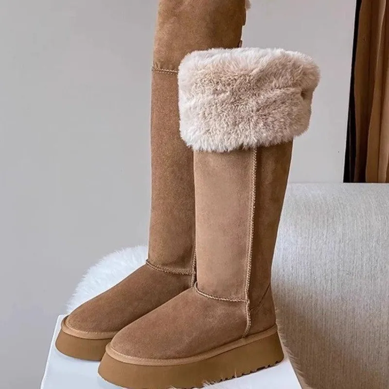 2024 Diseñador de otoño/invierno Nuevo terciopelo de tubo largo Botas de nieve cálidas con fondo de algodón de algodón de peluch