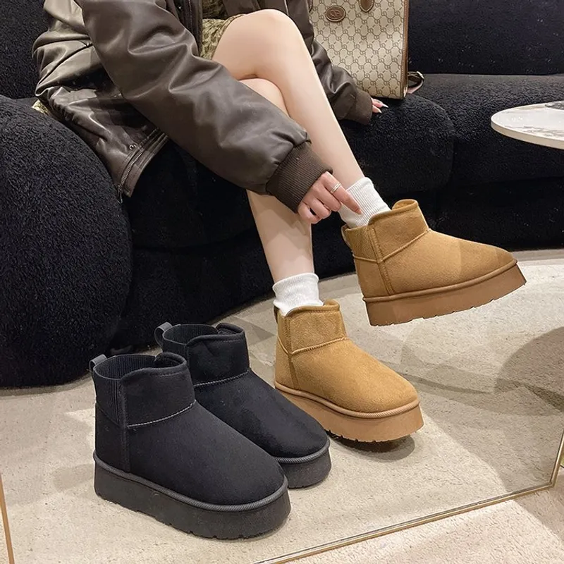 2024 Nuevas botas de diseñador de envío gratis Snow Furry Furry Boots Winter Womens Boots Tobles Trabajo de trabajo Plataforma M