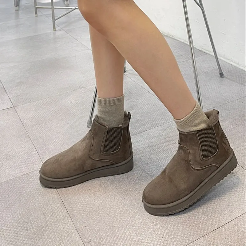 2024 Nuevas botas de diseñador de envío gratis Snow Furry Furry Boots Winter Womens Boots Tobles Trabajo de trabajo Plataforma M