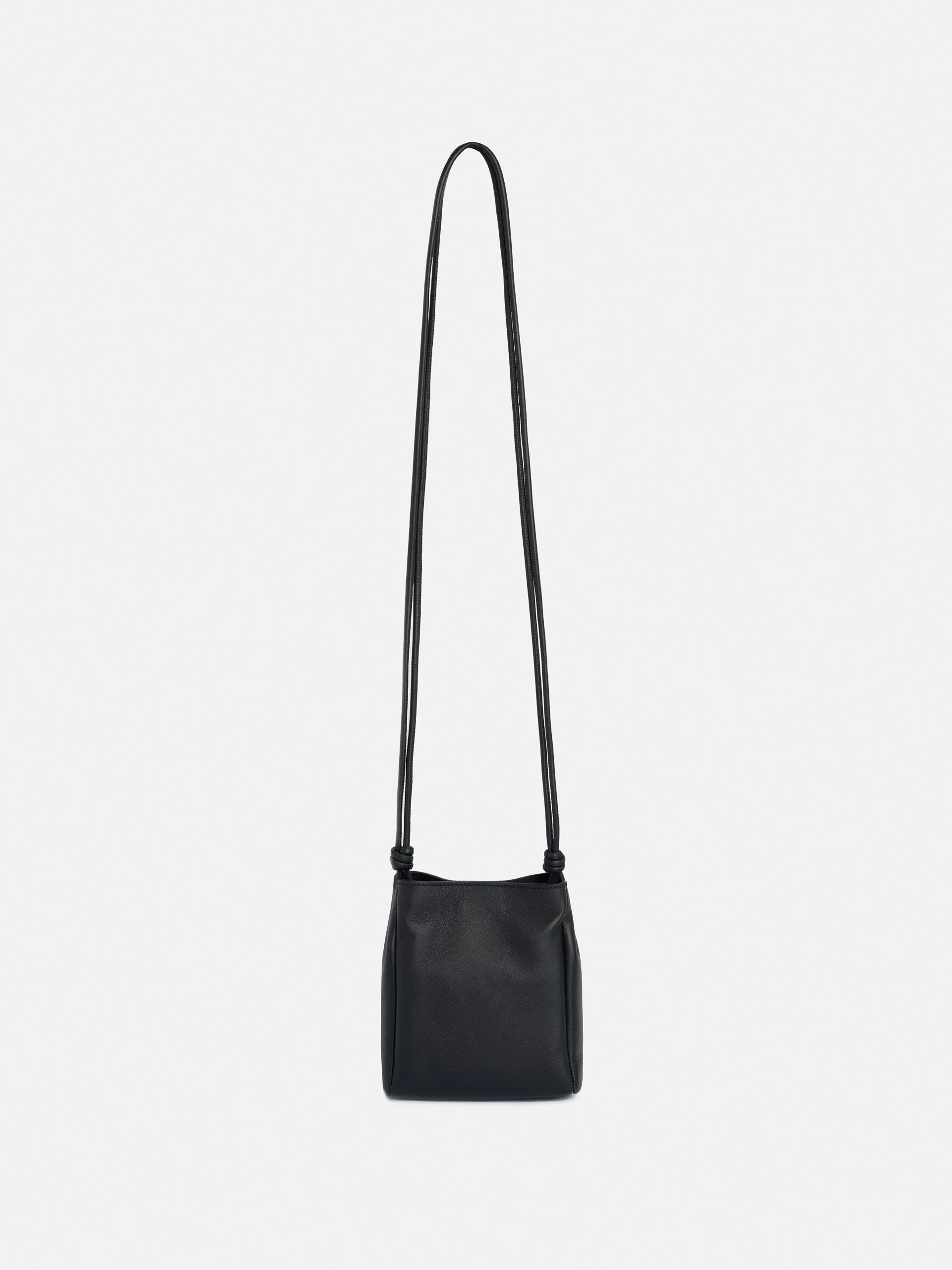 Bolso nudo piel negro