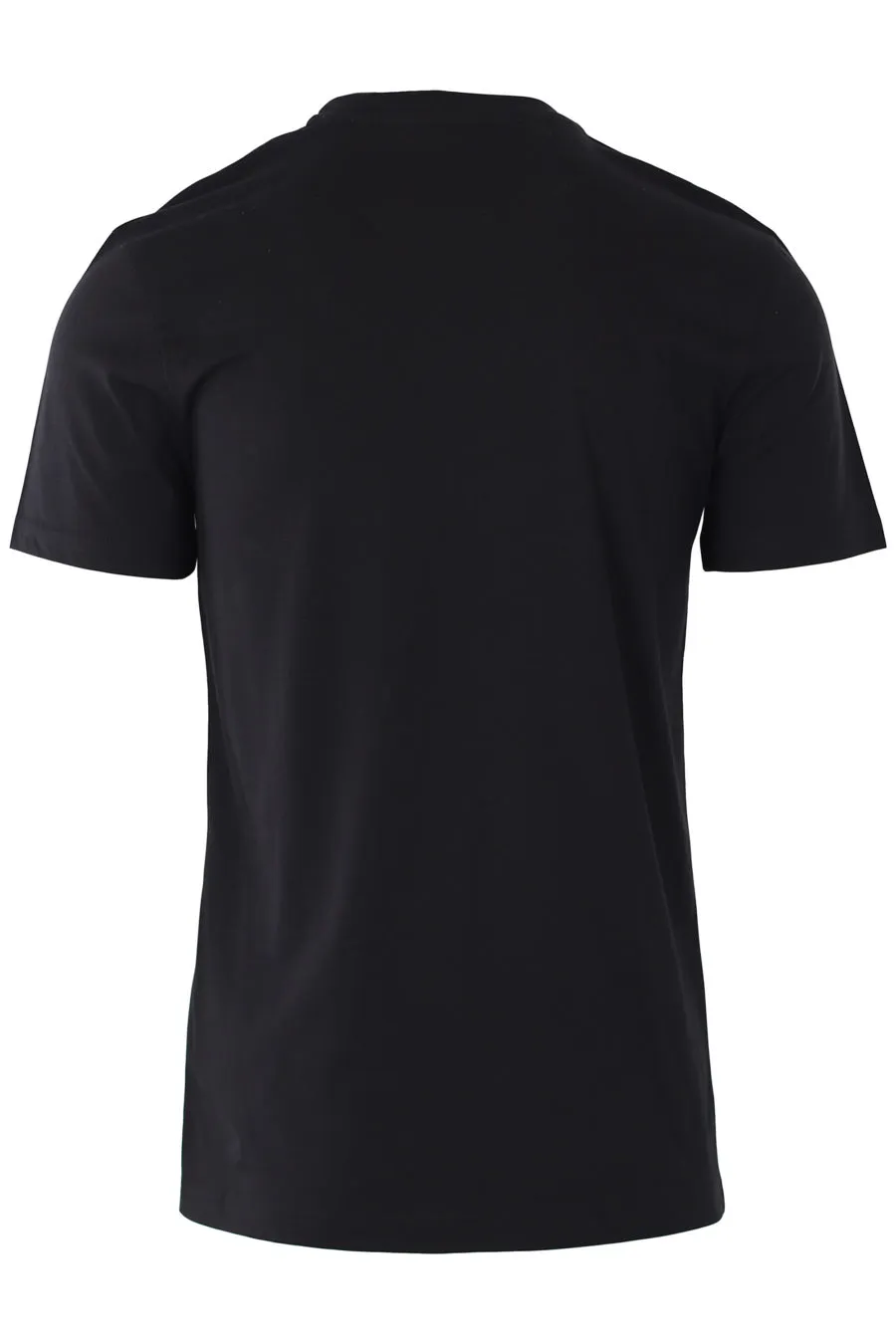 Camiseta negra con logo milano 