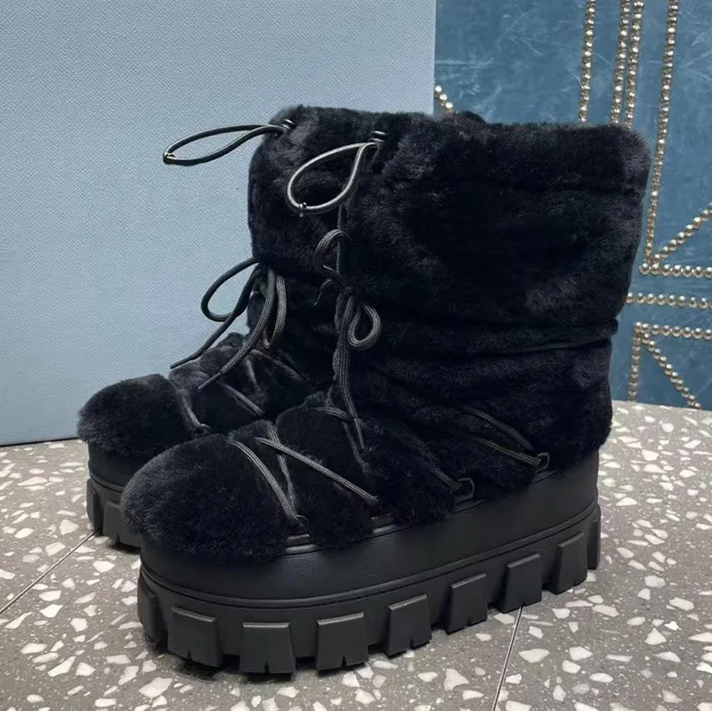 Diseñador Ventas calientes Botas de nieve Classic Botas Espaciales Botas Mejores Mujeres de Moda 2024 Invierno Europeo Americano