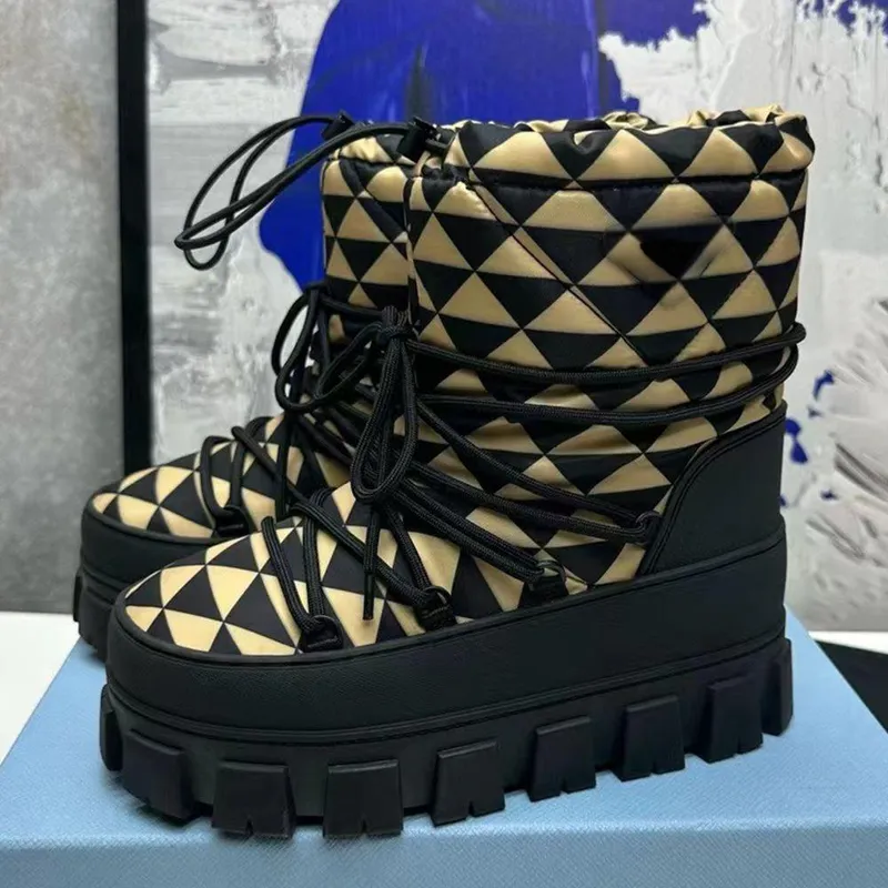 Diseñador Ventas calientes Botas de nieve Classic Botas Espaciales Botas Mejores Mujeres de Moda 2024 Invierno Europeo Americano