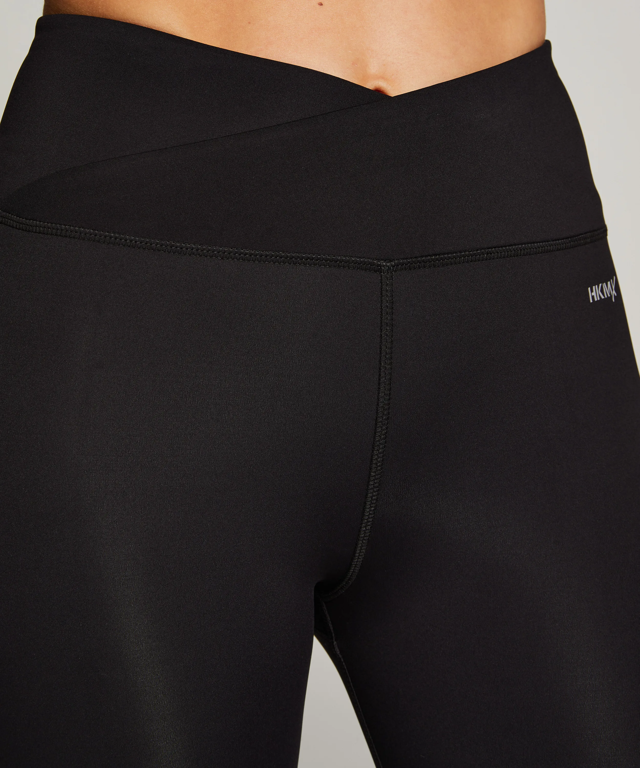 HKMX Leggings cruzados de talle alto - Negro