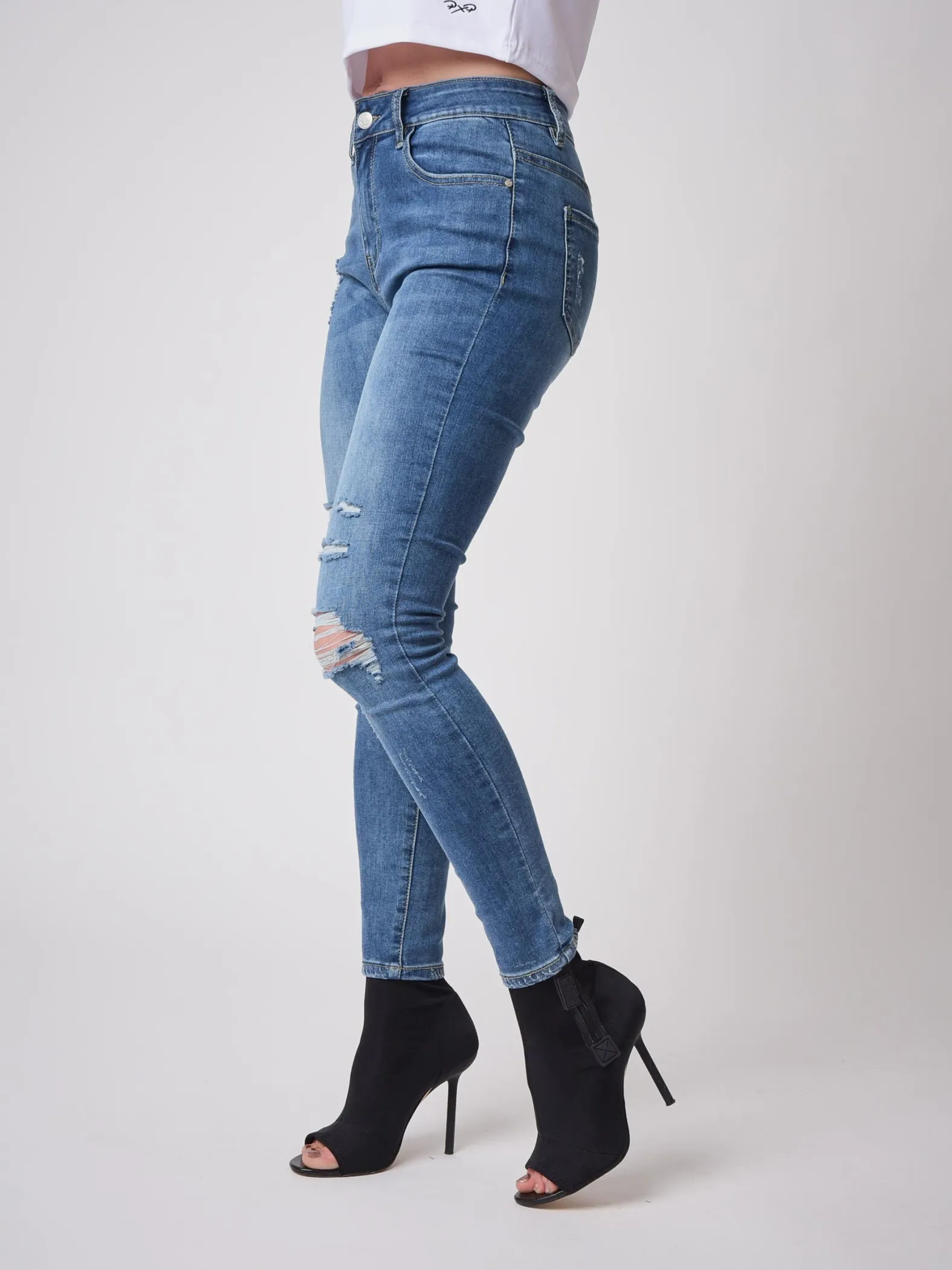 Jeans skinny fit efecto desgastado