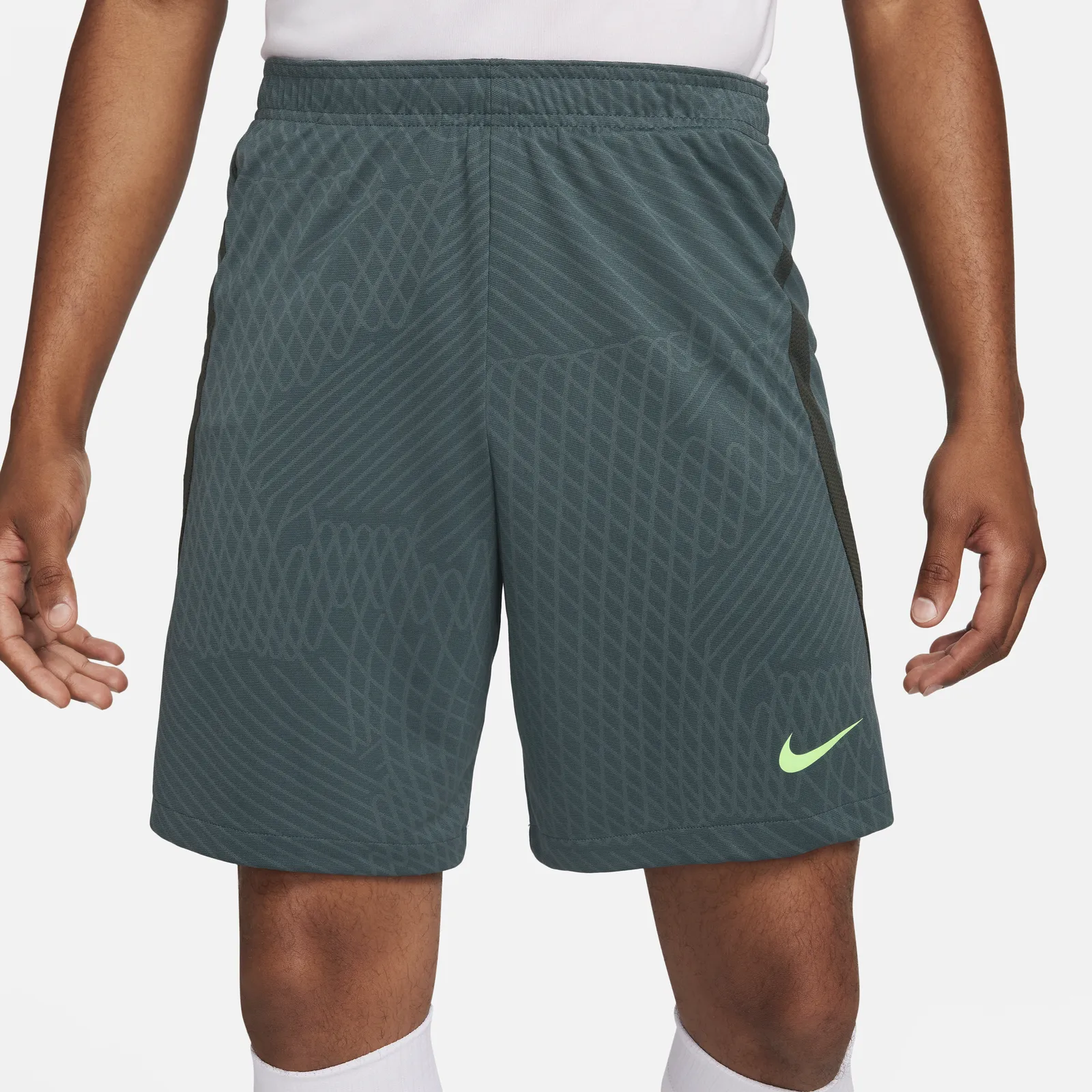 Nike Dri-FIT Strike