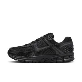 Nike Zoom Vomero 5 "Triple Black"