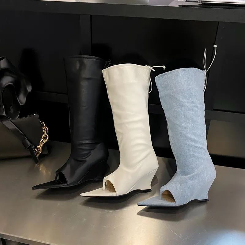 Otoño verano nuevo color sólido tacón alto botas frescas niña picante Internet celebridades temperamento puntual de cuña de moda