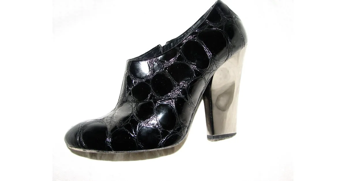 Russell & Bromley Sebastian Milano Pump Negro Plata 