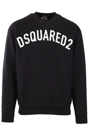 Sudadera negra con logotipo de la marca