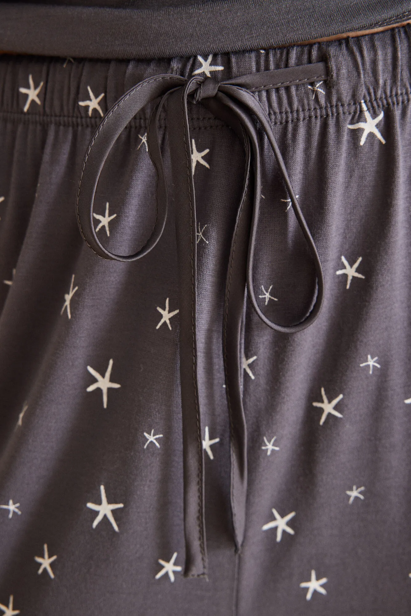 Women'secret Pijama Capri soft touch gris estrellas