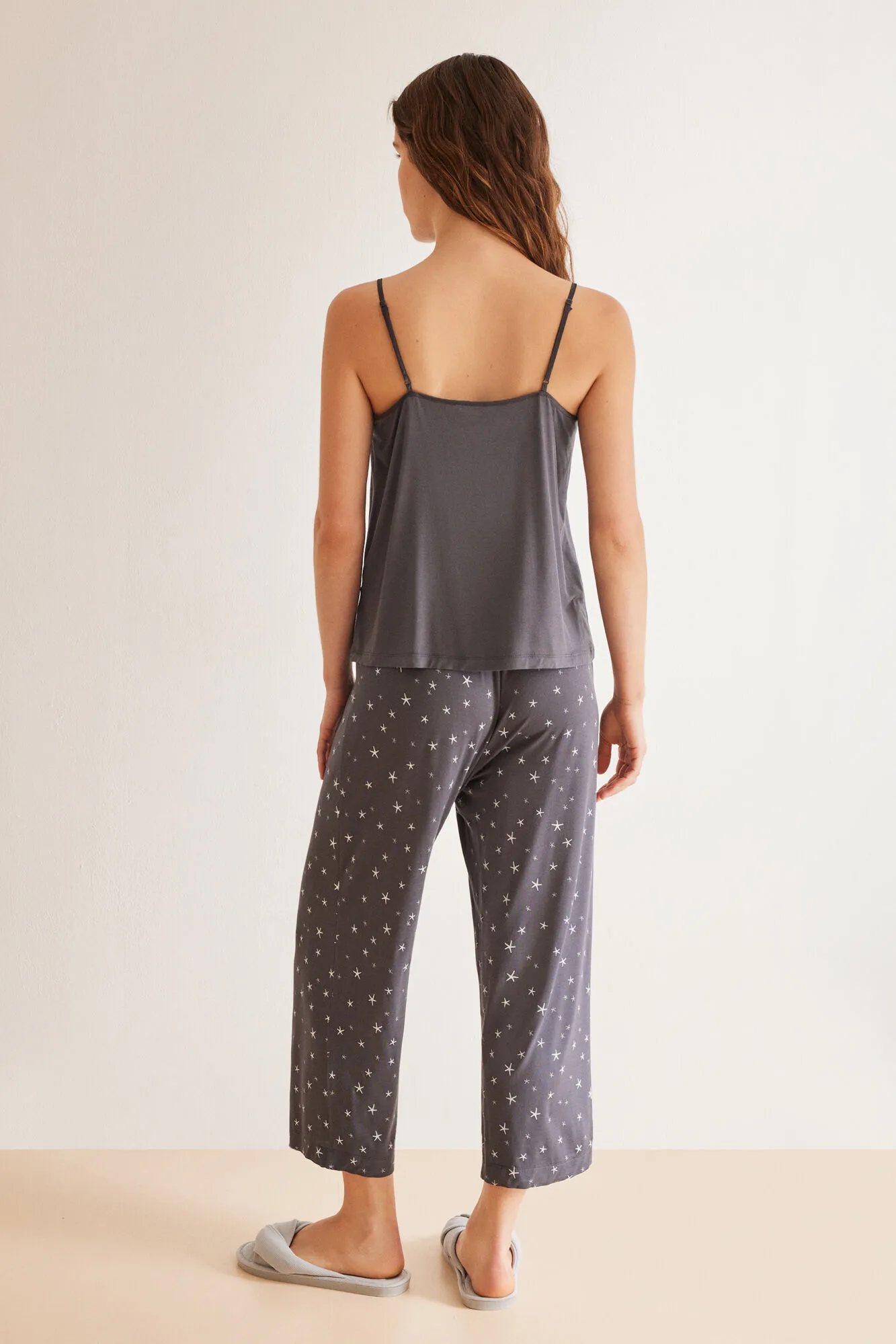 Women'secret Pijama Capri soft touch gris estrellas