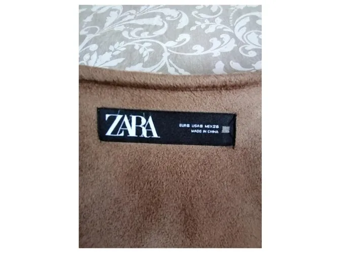 Zara peluche Castaño 