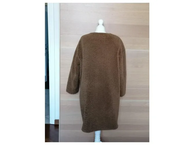 Zara peluche Castaño 